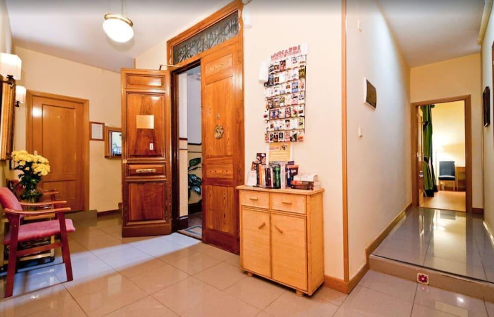 Hostal Oporto Мадрид Экстерьер фото