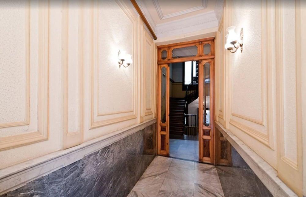 Hostal Oporto Мадрид Экстерьер фото